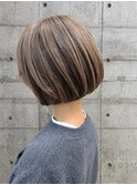 二子玉川/ショートボブ/白髪ぼかしハイライト/大人女性/艶髪