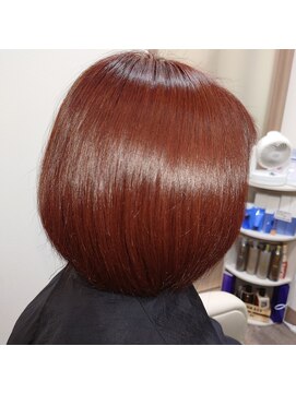 ミライクエフフォー(MILIKE F4) 冬ボブ