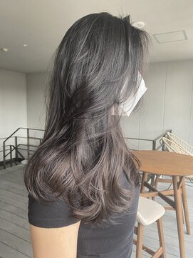 リバレッジ 広尾(Leverage) 広尾、恵比寿】担当：東田　外国人レイヤーヘア