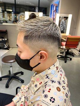 ウノプリール 茶屋町店(unopulir) 【unopulir 景山】金髪×スキンフェード