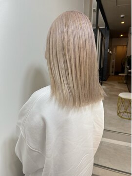 モノ アンド イニ(Mono & inni) ハイトーン