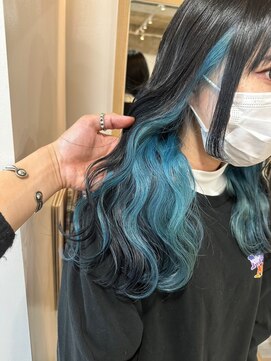 アイトーキョーエス 渋谷(AI TOKYO S) 斜めバング/シルキーベージュ/ブラントカット[渋谷駅]