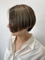 オンカン(onkan)&nbsp;ライトグリーンカラー／グラデーションボブ