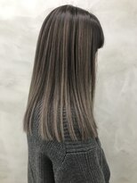 グランツ ノイ(GLANZ Noi) オリーブベージュカーキグレージュハイライトグラデーション
