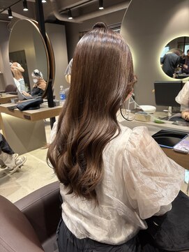 ショコラ アン 横須賀中央 ２０代３０代赤み気になる方へおすすめオリーブベージュ