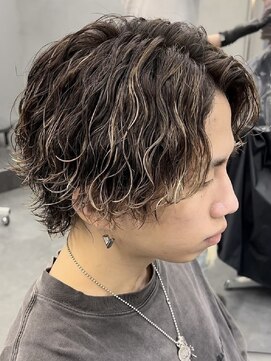 フィフス 大分(fifth) 大分波巻きスパイラルパーマメンズカットセンターパートメッシュ