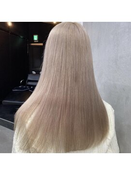 キラ 原宿(KILLA) ◇ココアベージュ/オリーブグレー/小顔/黒髪/クラゲヘアー/原宿