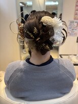 ヘアーリゾートラシックアールプラス(hair resort lachiq R+)&nbsp;成人式カチモリ×リボン