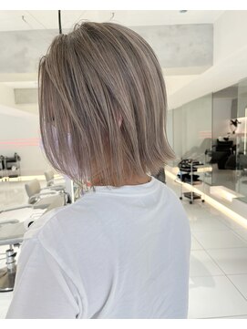 レイズ 国分寺店(RAYS) 切りっぱなしボブ・ミルクティーグレージュ[国分寺]