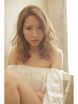 ロロネー 豊中(Lolonois) 【Lolonois豊中】外国人風ベージュカラーセミディ(中塚由里子)