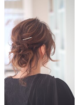 カイラ(KaiLa) お出かけアレンジスタイル