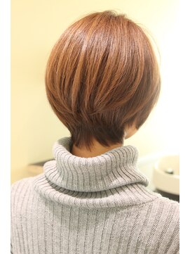 レウナ 外苑前(Reuna) ３０代４０代５０代大人可愛いショートボブ