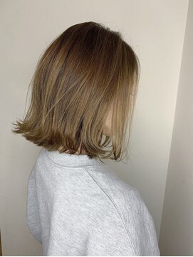 フロート 小阪店(float) ハニーベージュ_外ハネボブ,アッシュブラウン,ネオウルフ