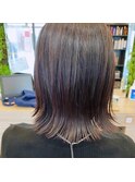 切りっぱなしボブ 4/10