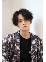 ネイビー(NAVY)&nbsp;色気ウェーブパーマ 韓流センターパート