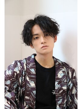 ネイビー(NAVY) 色気ウェーブパーマ 韓流センターパート