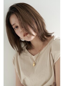 ビュート ヘアー ジョージ(Beaut Hair GEORGE) お手入れ簡単外ハネボブ　ミルクティーベージュ