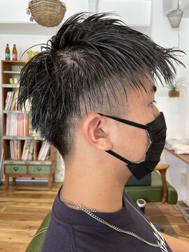 ホロホロ ヘアーデザイン(holoholo Hair Design) 刈り上げツーブロック　メンズビジネスベリーショート