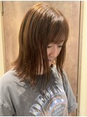 パツっとボブ×ベージュカラー