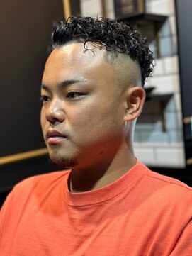 オトコデザイン(OTOKO DESIGN) オールバックパーマ スキンフェード メンズ