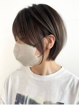 アンダーバーホワイト モデ 富田林店(_WHITE mode)&nbsp;ハイライトカラーミルクティーベージュレイヤーカット