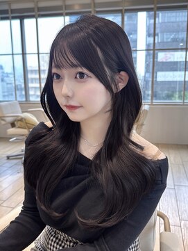 アフロート ディル(AFLOAT D'L) 丸顔さんにおすすめ！顔まわりレイヤーくびれヘアが人気◎