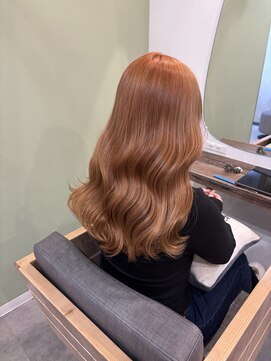 オレンジベージュ