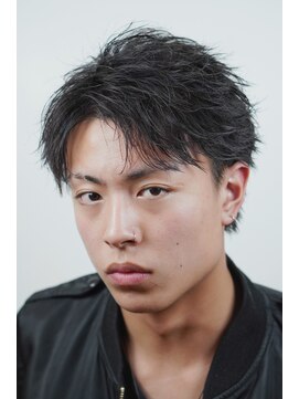 オーシャントーキョー ホワイト 原宿(OCEAN TOKYO WHITE) 黒髪ニュアンスパーマフェザーショートセンターパート