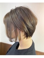 シアン 大倉山店(CYAN)&nbsp;☆ショートスタイル×カーキベージュ☆