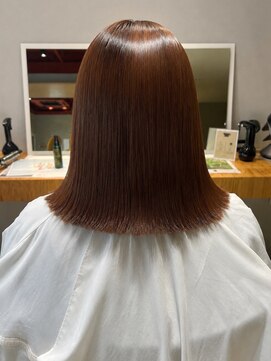 ナチュラル ヘアーデザイニング(Natural hair designing) 切りっぱなしミディ/サラサラヘア/シルクストレート/広がり改善