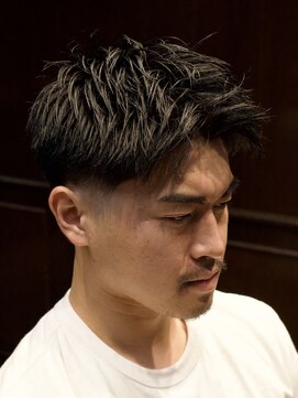 ザバーバー 渋谷(THE BARBER) 短髪フェード+スパイキーショート