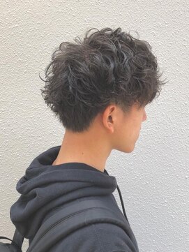 レボルトヘアー(R EVOLUT hair) 《Kim》ネープレスショート　無造作パーマ