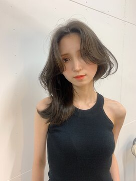 リーホリエ(Lee Horie) 色気纏うレイヤーカット