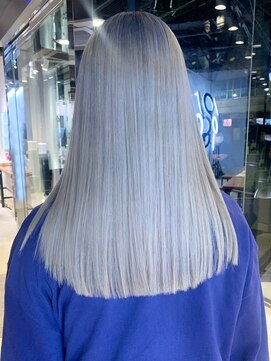 アイティー バイ アルバム 中野店(IT by ALBUM) ホワイトベージュ_ショコラアッシュヘルシースタイル_ba442151