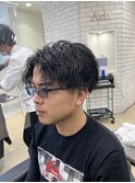センター分け×ツイストスパイラルパーマ