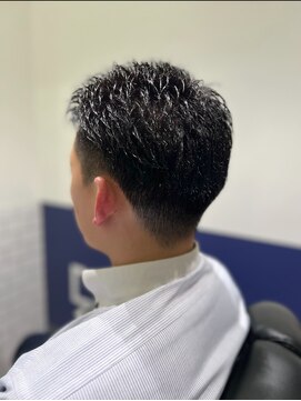 リバティシェアバーバー 銀座2nd(LIBERTY SHARE BARBER) すっきりツーブロックスタイル [銀座/バーバー/理容室/フェード]