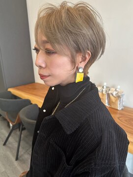 ビューエヒメ(VIEW EHIME) 小顔シフォンベージュ美髪ショート