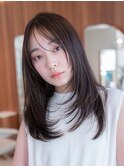 20代30代大人かわいい小顔くびれレイヤーカット黒髪前髪韓国風