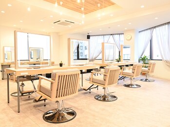 little×nene池袋西口【リトル ネネ】