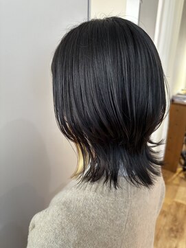 ランタナ(Lantana) いまどきウルフカット　～抜きっぱなしイヤリングカラー～