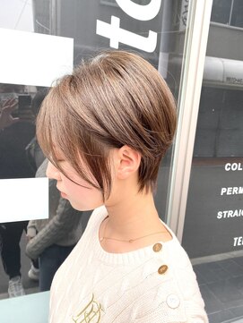 イー(E) ショート