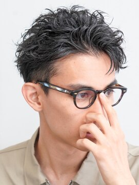 テン 心斎橋(tenn.) フェザーショートフェザーパーマニュアンスパーマショートヘア