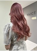 ピンクベージュ