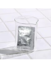 【hoyu独自の新技術「CiP SHOT[シーアイピーショット]」で毛髪内部にダイレクト補修】