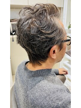 クラメール 黒崎コムシティ店(Kraemer) 大人の色気を引き出すスマートオールバックパーマ