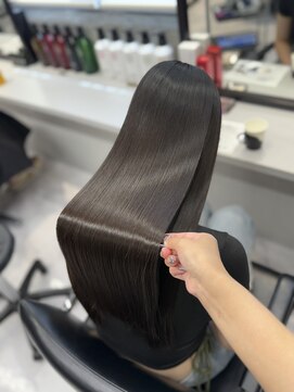 ラフ トーキョウ(RAF TOKYO) 柔らかい縮毛矯正、髪質改善で圧倒的美髪に