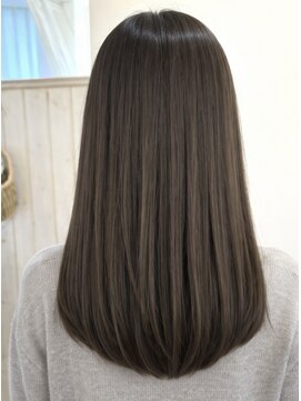 ネオリーブシェリエ 浅草店(Neolive cherie) ツヤ感たっぷり◎暗めベージュ