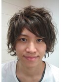 アンニュイなパーマで外人風ミディアムショートボブ