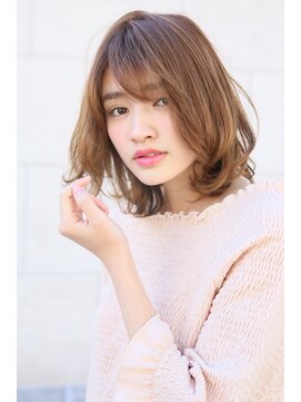 ロエナ(ROENA) 厚めバング斜めバングマーメイドアッシュハニーヘア