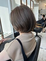 ハーツ(Heart's) 白髪ぼかし/イメチェンヘアスタイル/前髪カタログ/ショートボブ